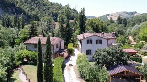 Villa via, Urbino