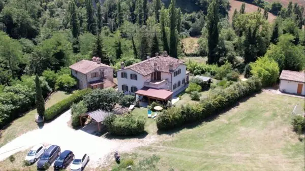 Villa via, Urbino