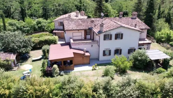 Villa via, Urbino