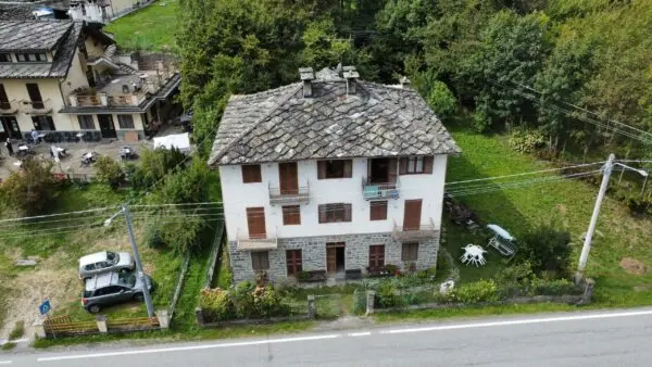 Appartamento via Torino 4, Lemie