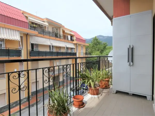 Monolocale via Isonzo 16, Loano