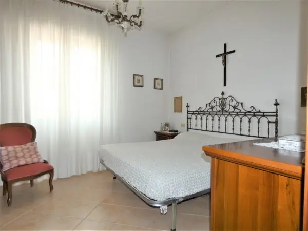 Monolocale via Isonzo 16, Loano