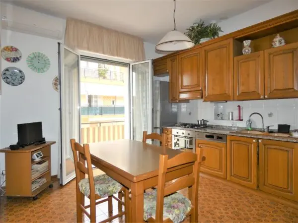 Monolocale via Isonzo 16, Loano
