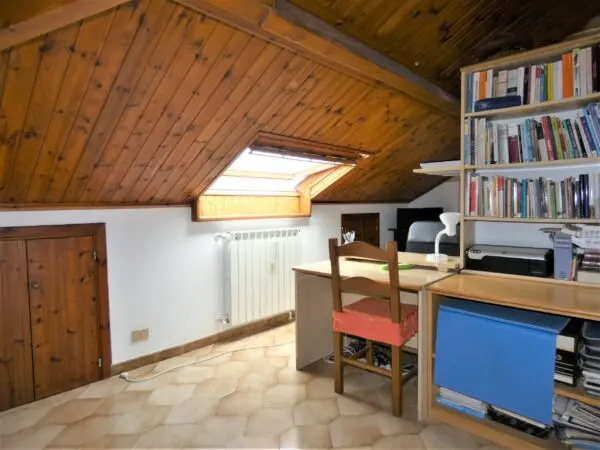 Monolocale via Isonzo 16, Loano