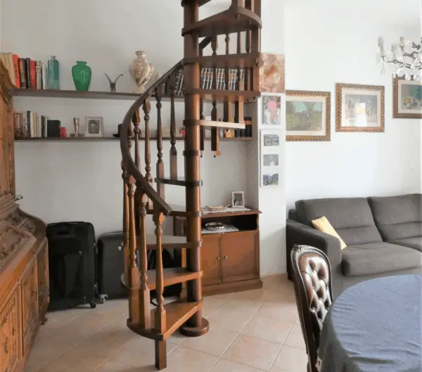 Monolocale via Isonzo 16, Loano