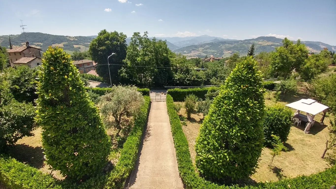 Immagine per Casale in vendita a Zocca via Roma 31