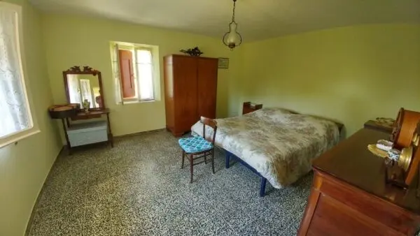 Casale via Roma 31, Zocca