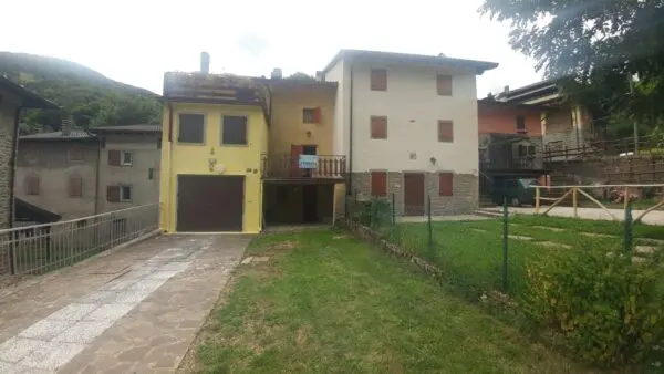 Porzione Di Casa via Taburri 1113, Fanano
