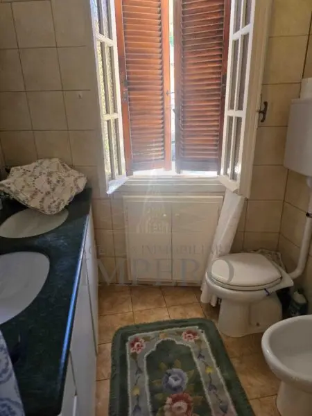 Villa via Luciano Veziano 10, Ventimiglia