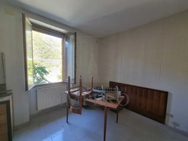 Quadrilocale via Edmondo De Amicis 47, Ventimiglia