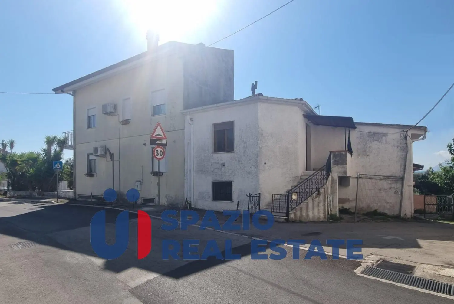 Immagine per Casa indipendente in vendita a Torrevecchia Teatina via Roma 96