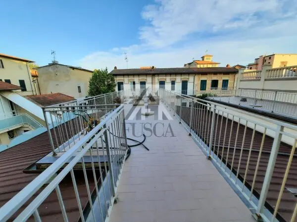 Palazzo - Stabile via Carrara 23, Viareggio