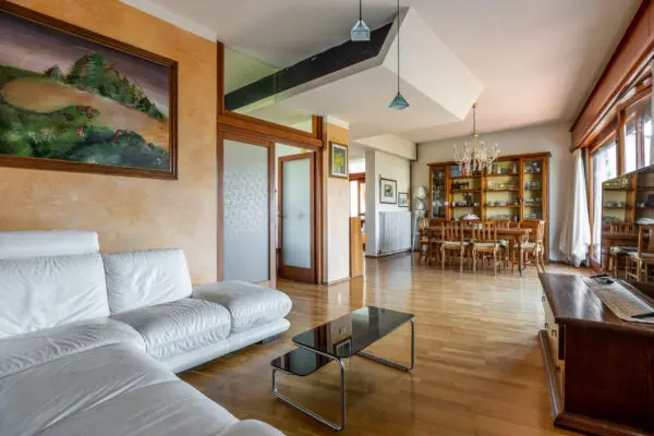 Villa via Del Secco, Sant'Angelo In Campo, Lucca