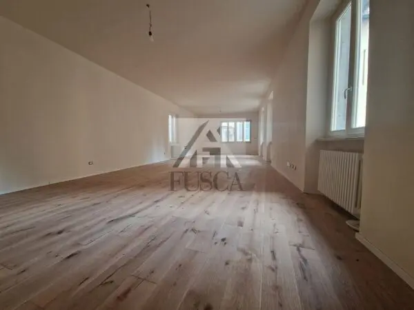Appartamento via San Paolino, Centro Storico, Lucca