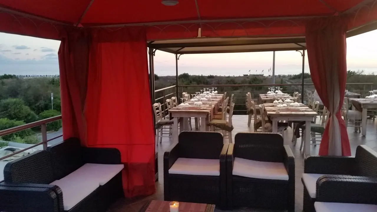 Immagine per Bar Ristorante in vendita a Viareggio viale Europa