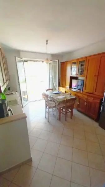 Trilocale via Beglini, Taggia