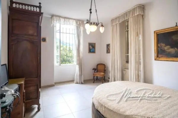 Villa via Mameli 84, Taggia