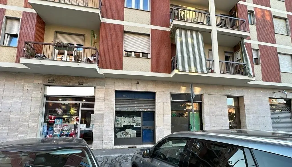 Immagine per Negozio in vendita a Torino via Castelgomberto