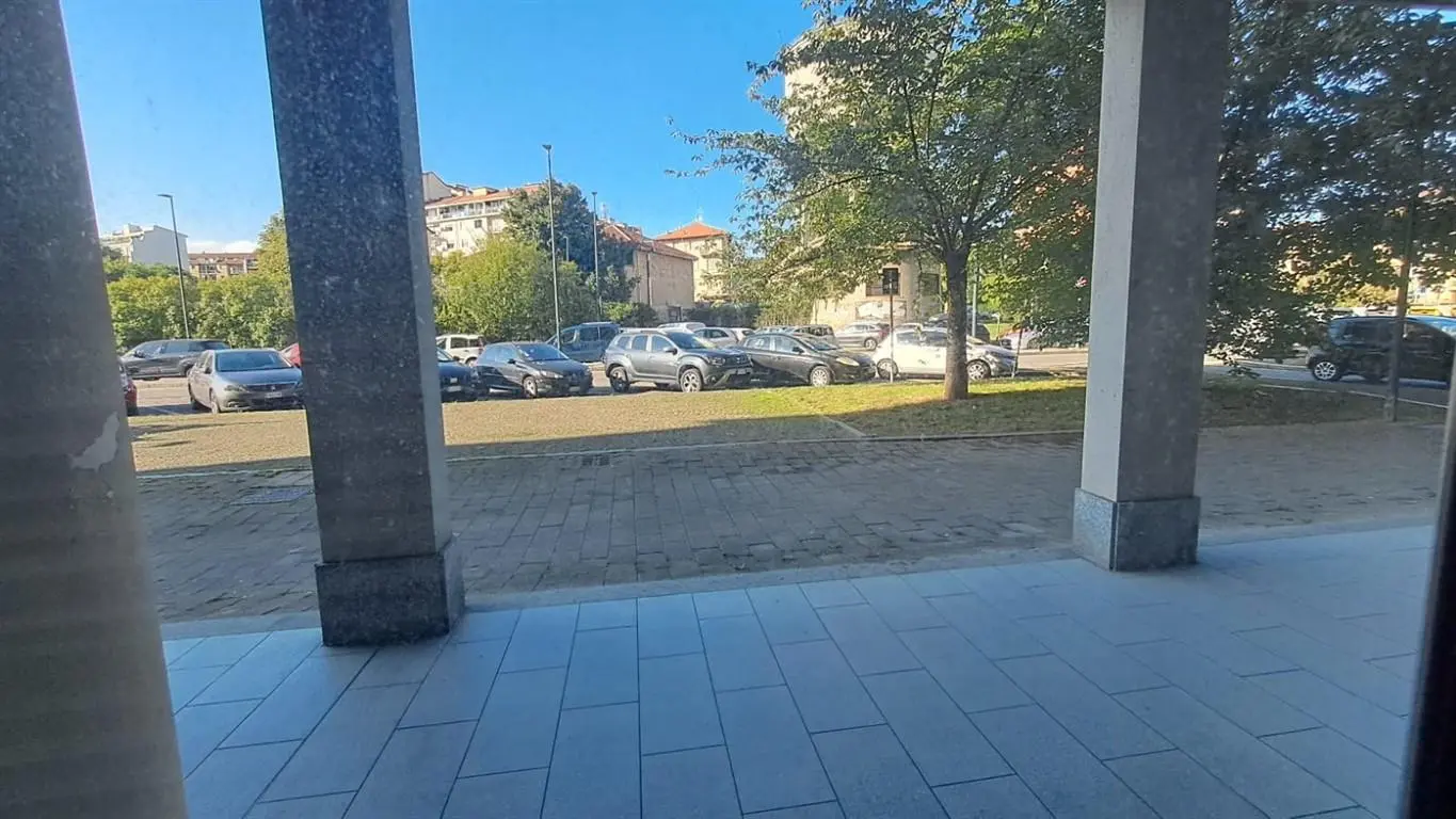 Immagine per Negozio in vendita a Torino via Val della Torre 49/11