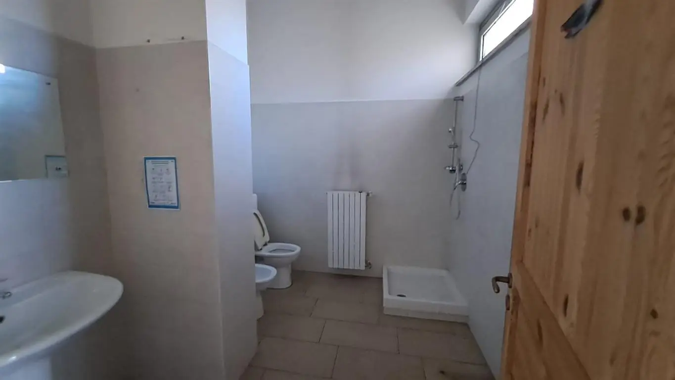 Immagine per Negozio in vendita a Torino via Val della Torre 49/11
