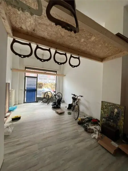 Immagine per Negozio in vendita a Torino via Castelgomberto