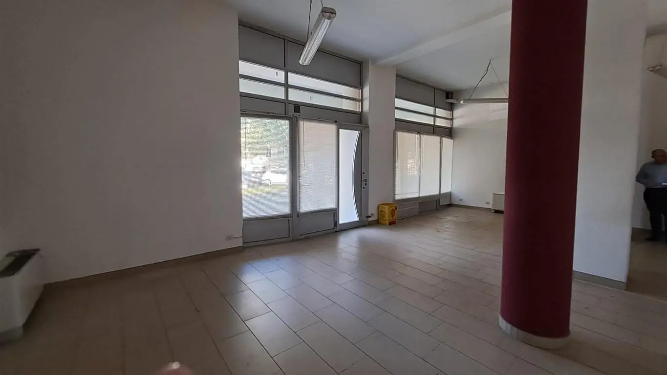 Immagine per Negozio in vendita a Torino via Val della Torre 49/11