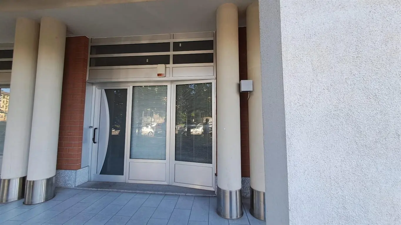 Immagine per Negozio in vendita a Torino via Val della Torre 49/11