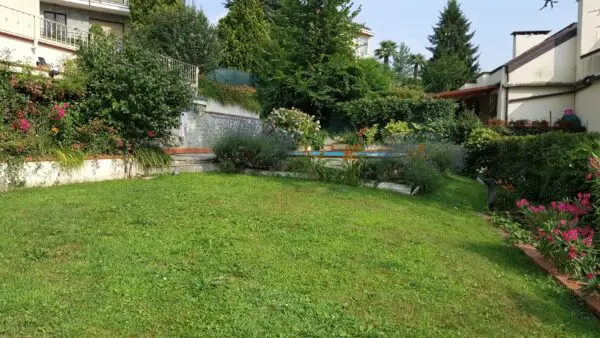 Villa strada Al Traforo Di Pino, Torino