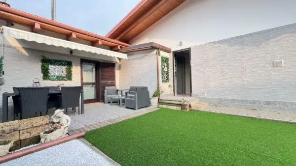 Casa Indipendente via Valdellatorre, Alpignano