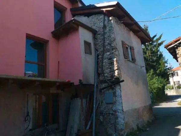 Casa Indipendente strada Carnovale, Cairo Montenotte