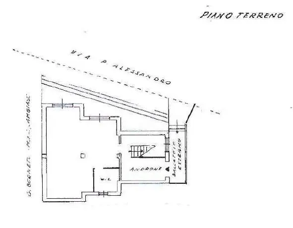 Magazzino via Alessandro Pedemonte, Serra Riccò