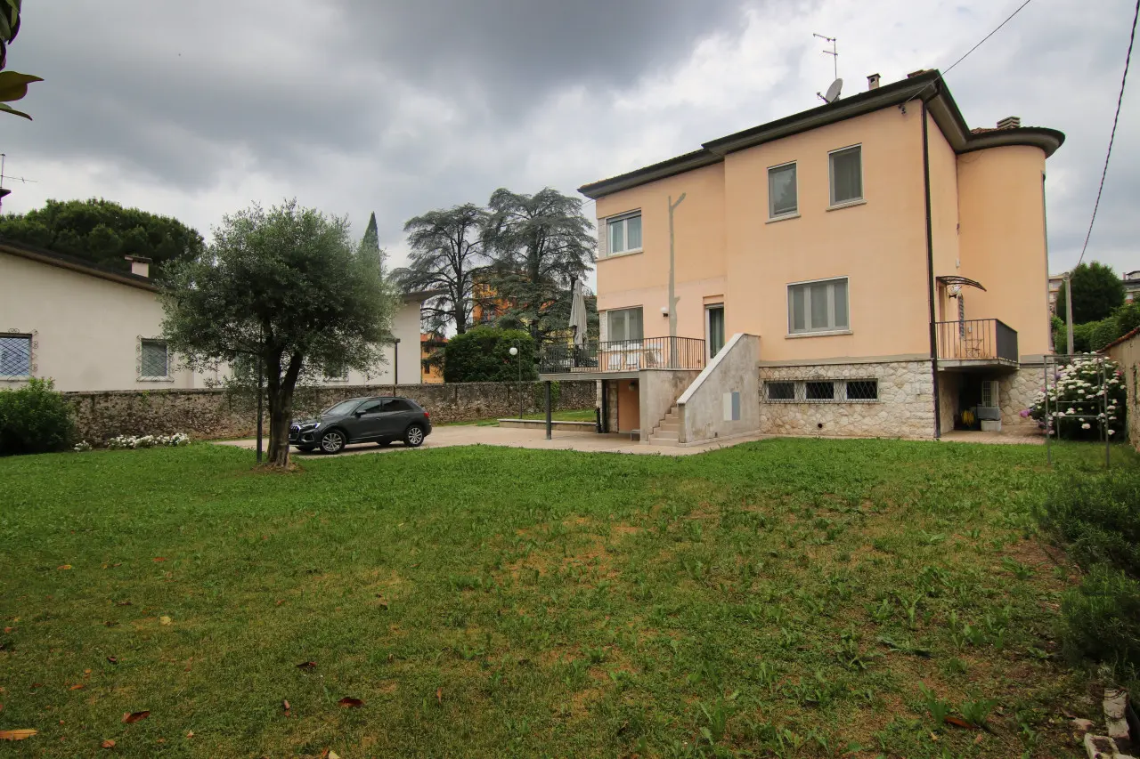 Immagine per Villa in Vendita a Thiene Via San Francesco 5
