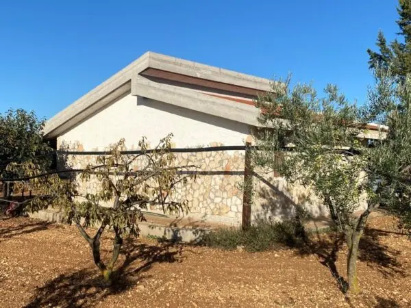 Villa A Schiera via Acquaviva, Casamassima