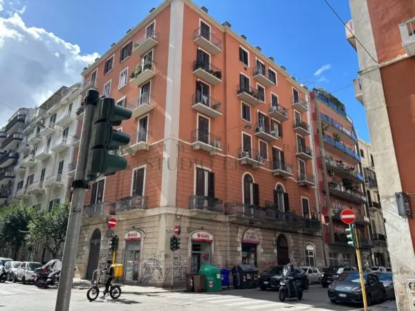 Monolocale via Dante Alighieri 182, Bari