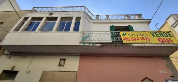 Quadrilocale via Giordano 4, Rutigliano