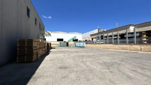 Immagine per Industriale in vendita a Modugno strada Provinciale Palese-modugno 12
