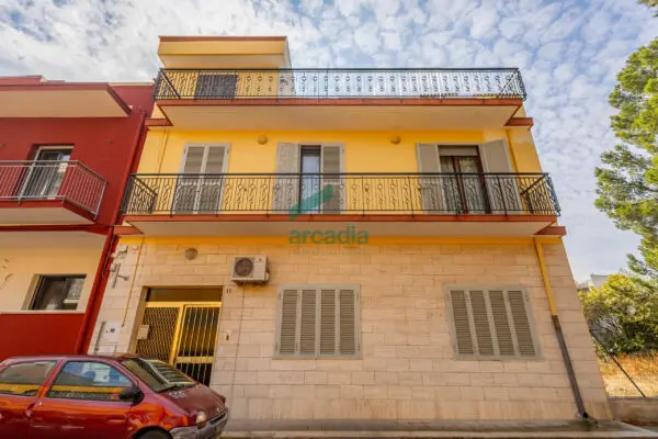 Villa Trifamiliare 11, Triggiano