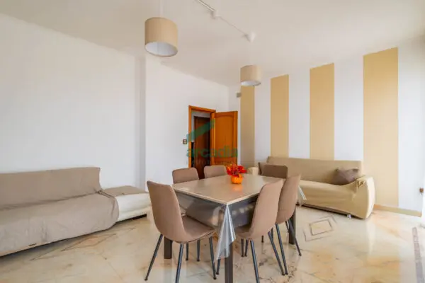 Villa Trifamiliare 11, Triggiano
