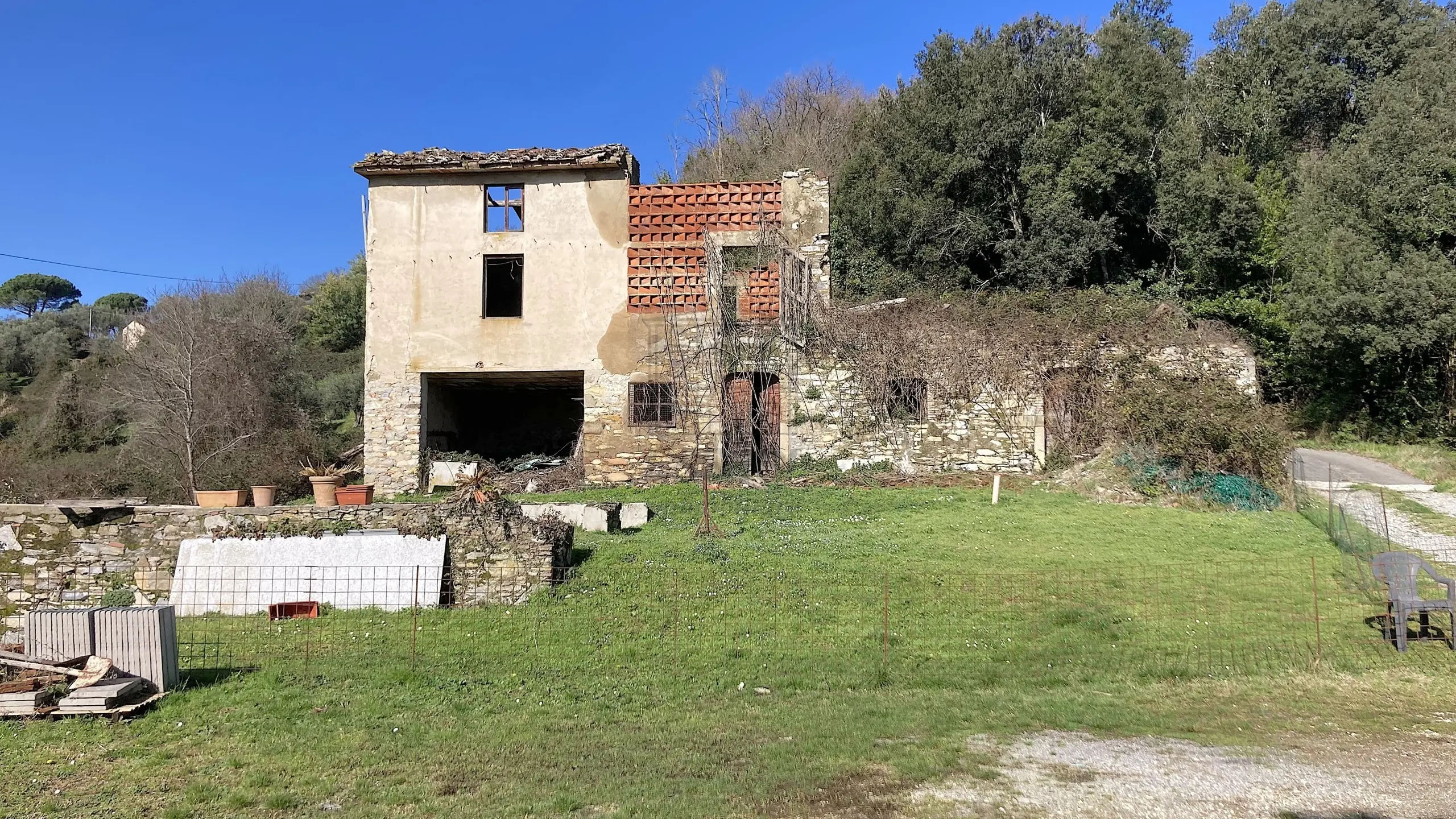 Immagine per Casale in vendita a Lucca via Di Villa Pardini Lucca