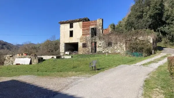 Casale via Di Villa Pardini Lucca, Lucca