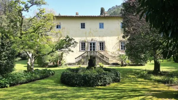 Villa via Di Vorno, Capannori