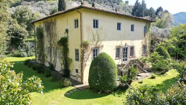 Villa via Di Vorno, Capannori