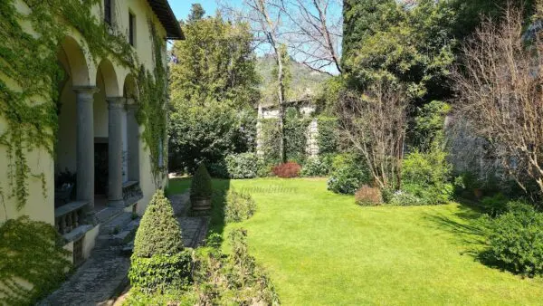 Villa via Di Vorno, Capannori