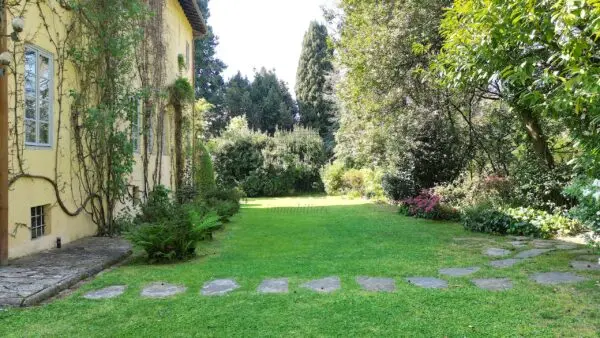 Villa via Di Vorno, Capannori