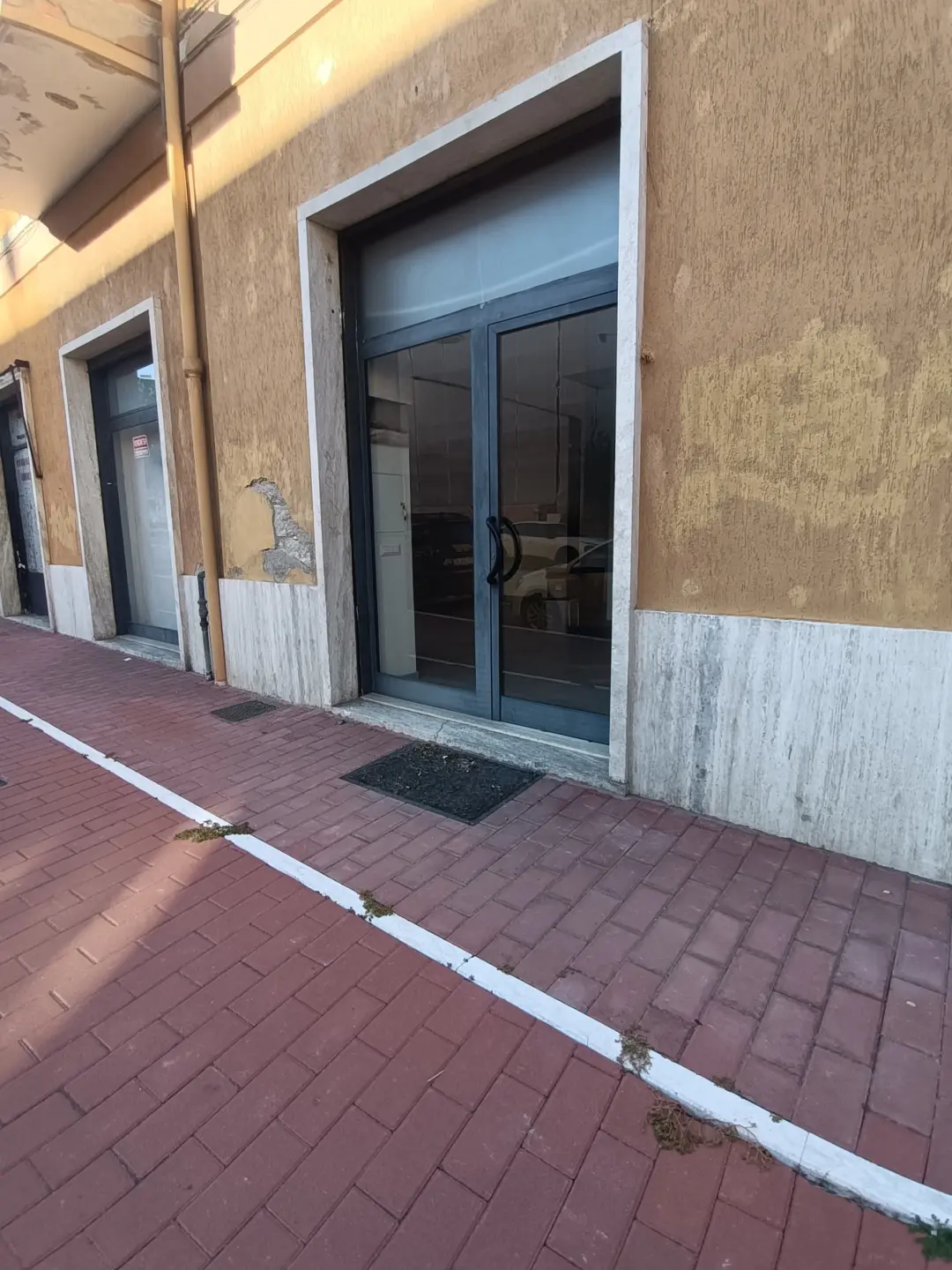 Immagine per Locale commerciale in vendita a Ascoli Piceno via Erasmo Mari