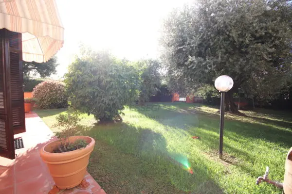 Villa via Della Santissima Annunziata 859, Lucca