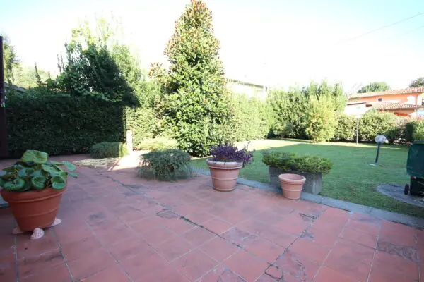 Villa via Della Santissima Annunziata 859, Lucca