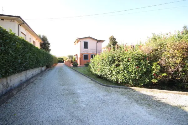 Villa via Della Santissima Annunziata 859, Lucca