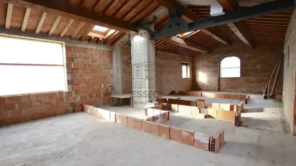 Casale via Del Calissi 18, Pescaglia