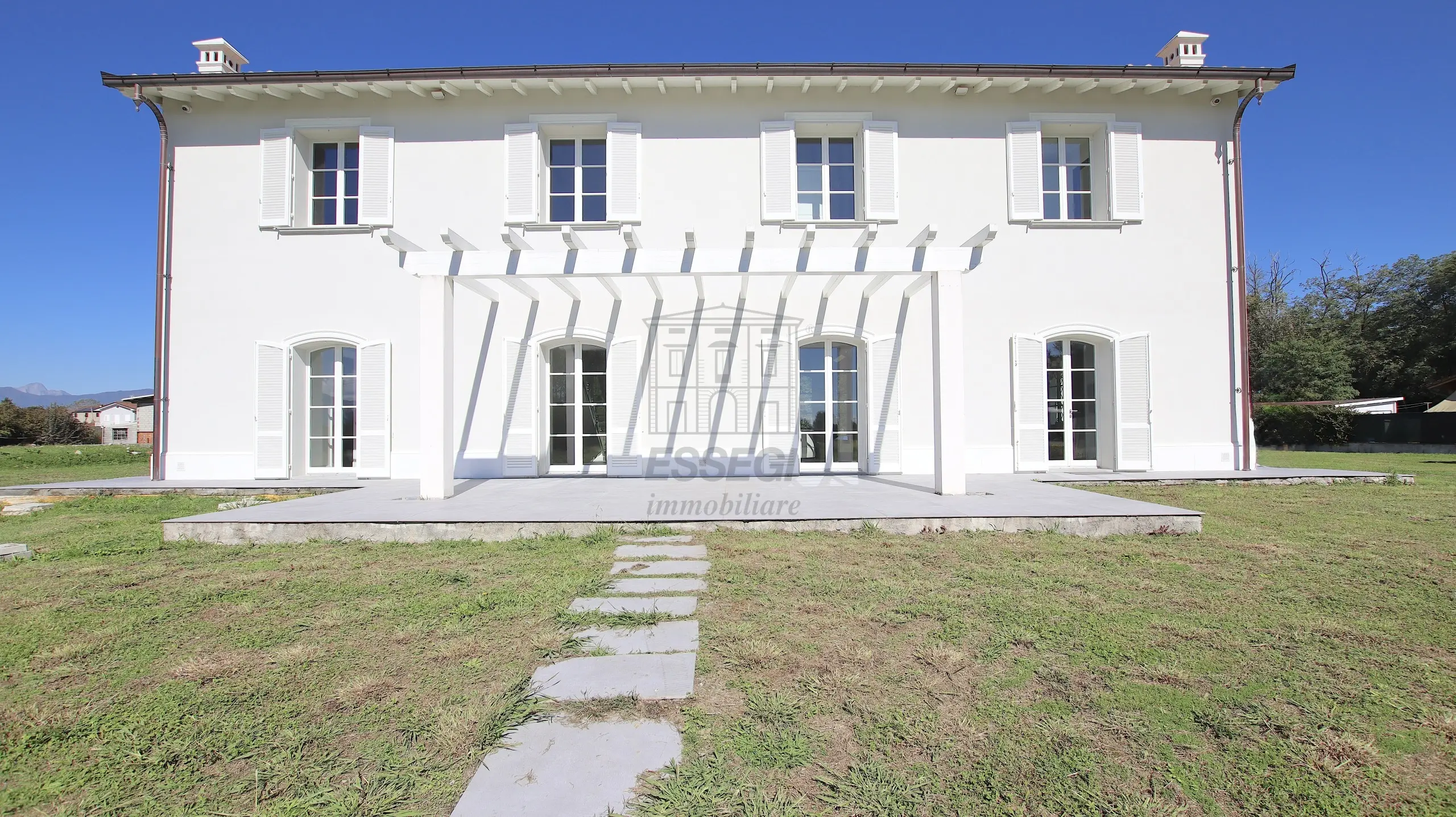 Immagine per Villa in vendita a Lucca via Don Emilio Angeli